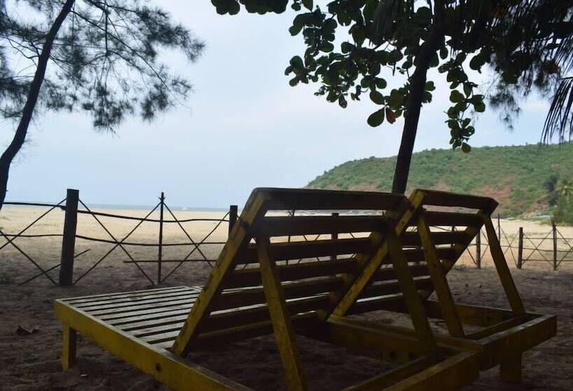 Nirvana Nature Bamboo Cottages