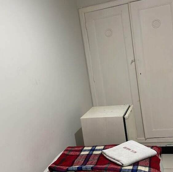 Economy 888   By Up Hotel   Próximo A Praça Da Estação E Rodoviária