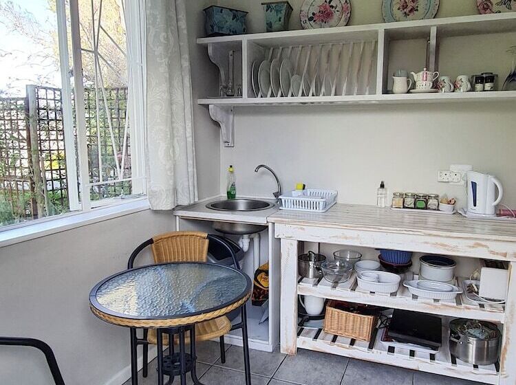 بنسيون Cherry Berry Lodge