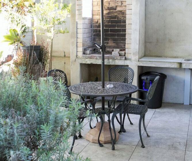 بنسيون Cherry Berry Lodge