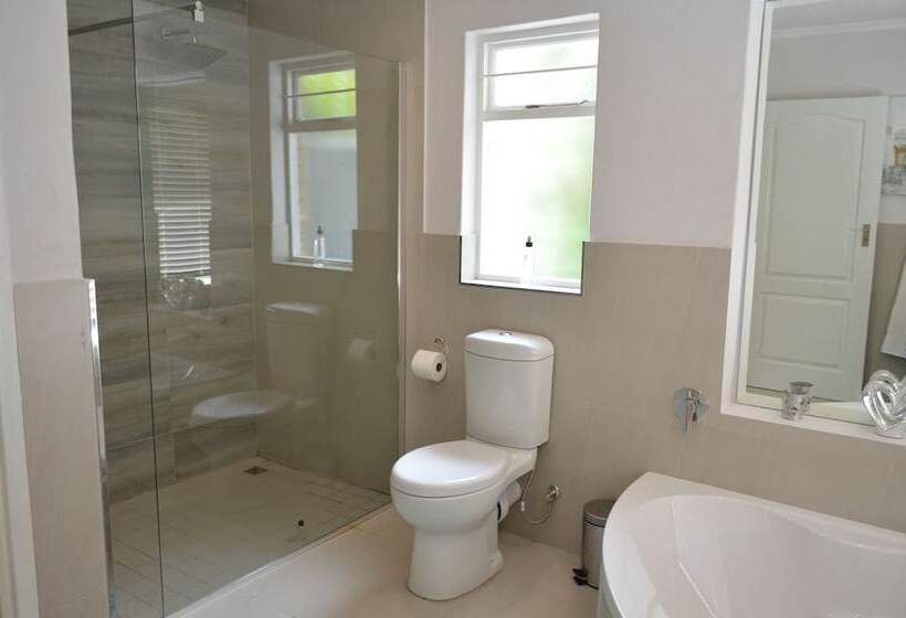 بنسيون Cherry Berry Lodge