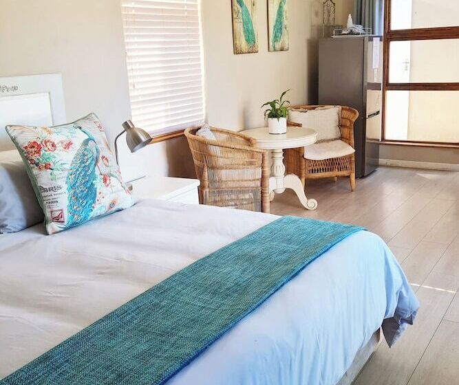 بنسيون Cherry Berry Lodge