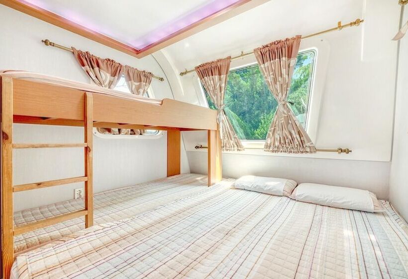 Пансион Gapeyong Donghwa Caravan