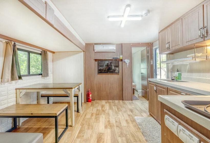 Пансион Gapeyong Donghwa Caravan