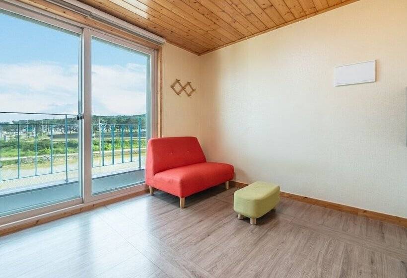 Gyeongju Gamposole Pension