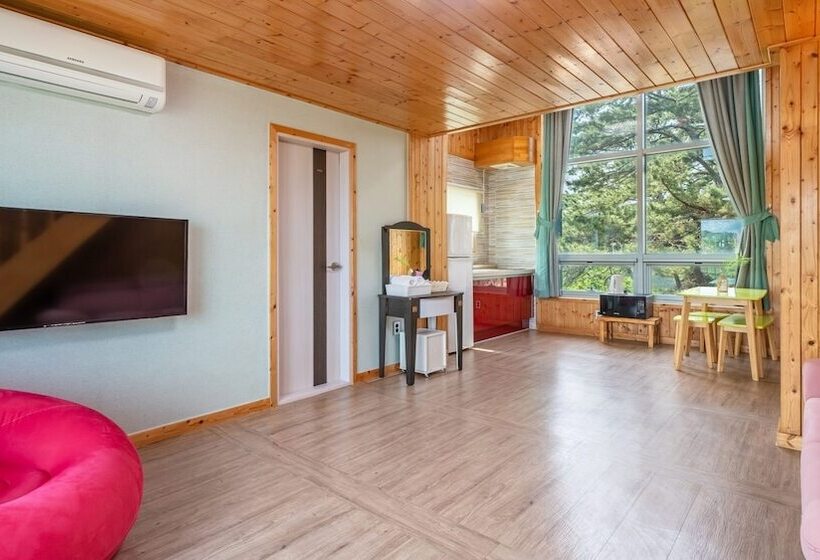 Gyeongju Gamposole Pension