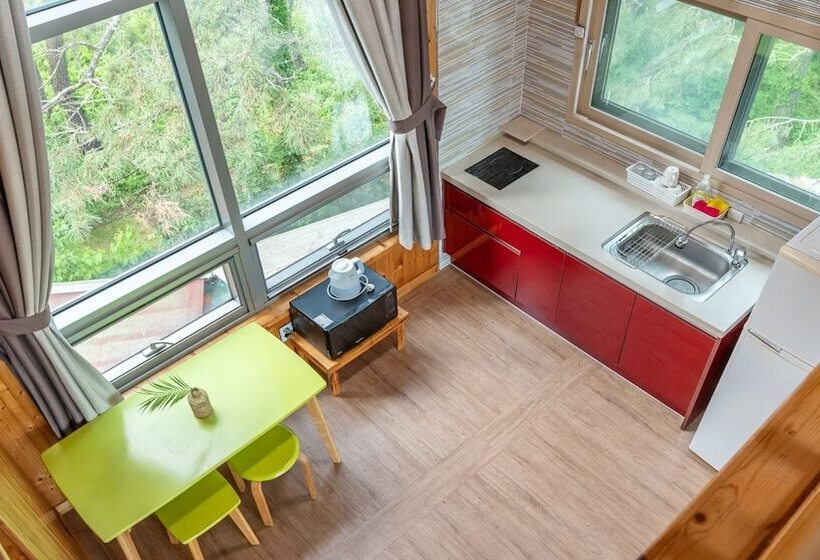 Gyeongju Gamposole Pension