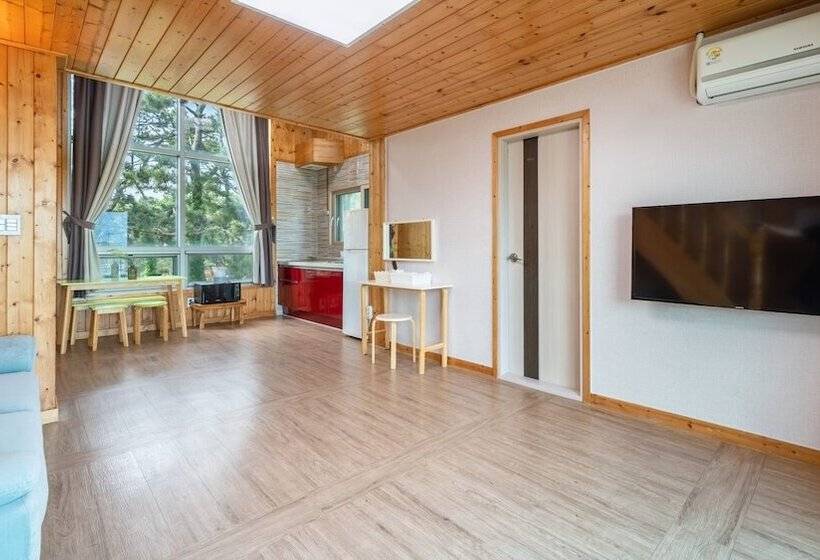 Gyeongju Gamposole Pension