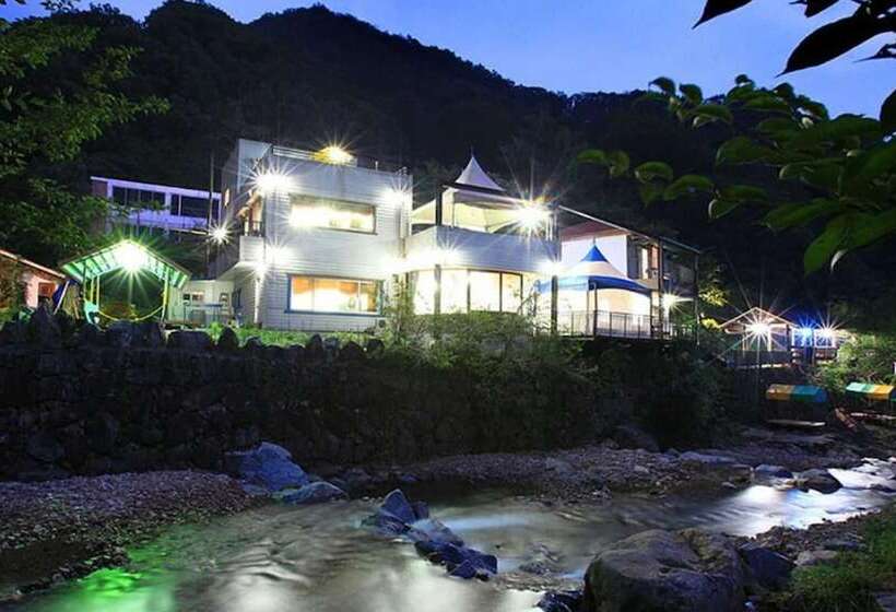 Gapyeong Valley In The Forest Pension