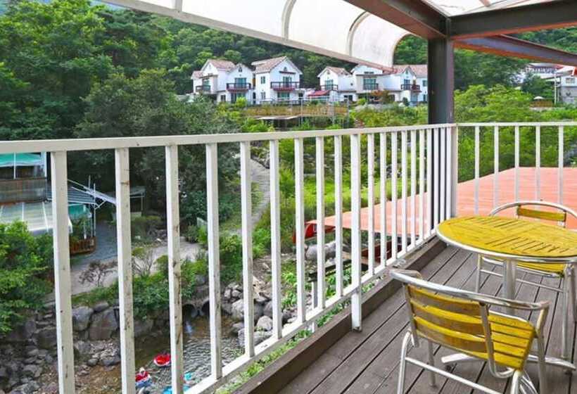 Gapyeong Valley In The Forest Pension