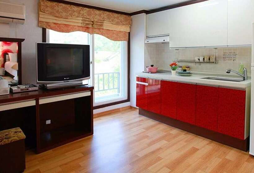 Gapyeong Valley In The Forest Pension