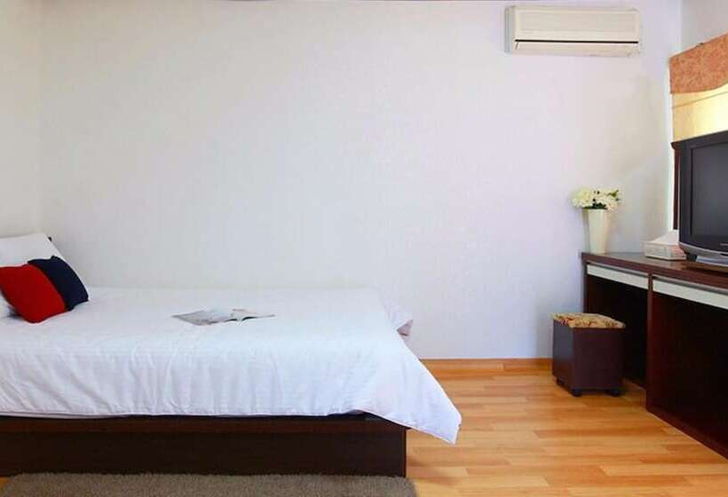 Gapyeong Valley In The Forest Pension