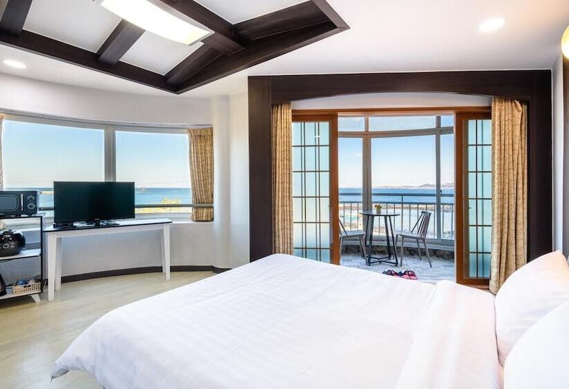 Jeju Padosoriminbak Pension