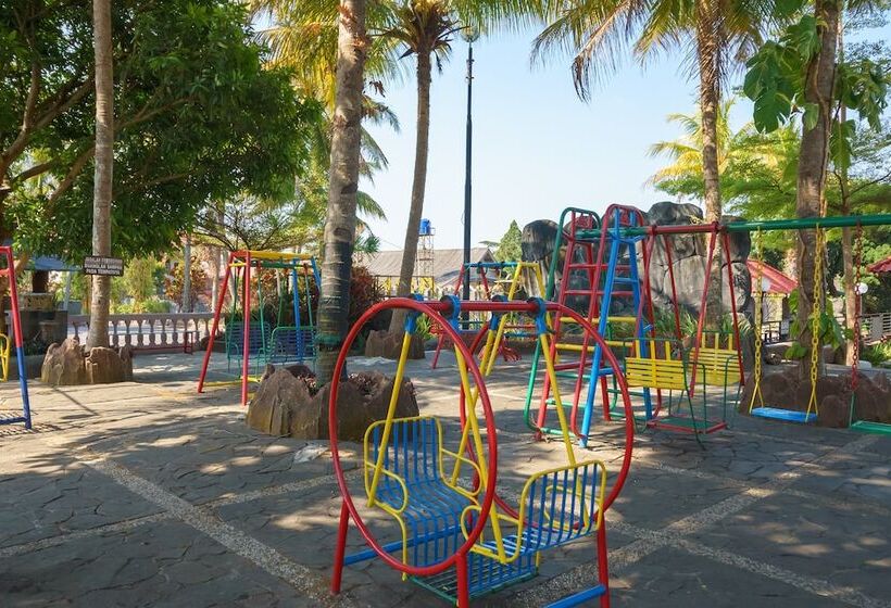 膳宿费 Reddoorz Resort Premium @ Sangkan Hurip Kuningan