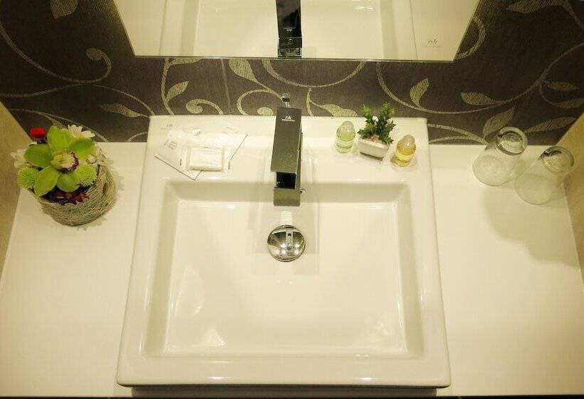 پانسیون Nv Luxury Suites & Spa