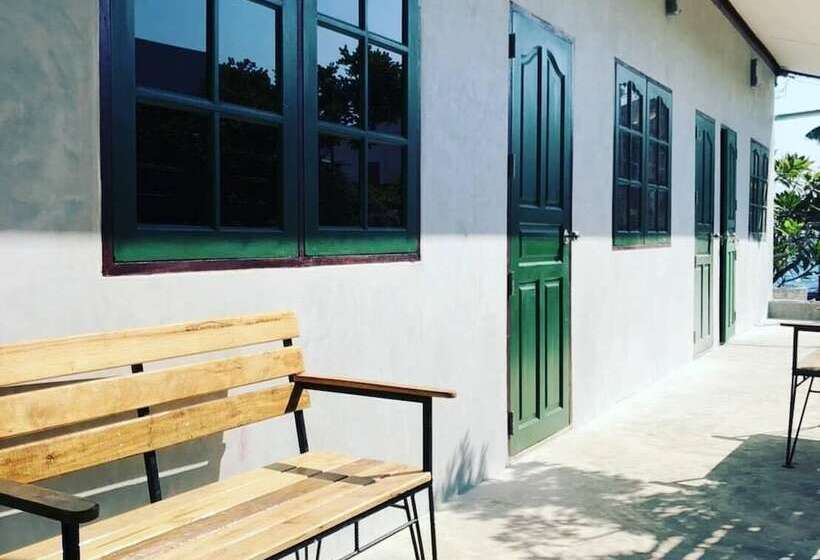 펜션 Samanta By The Sea Adults Only