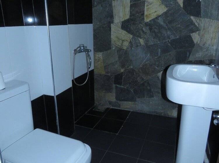 פנסיון Shadow Inn Guest House Ella