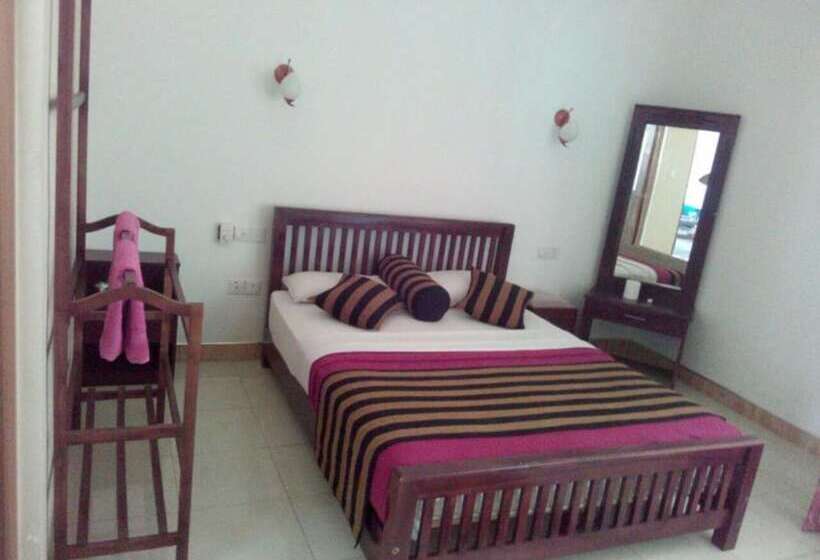 פנסיון Shadow Inn Guest House Ella