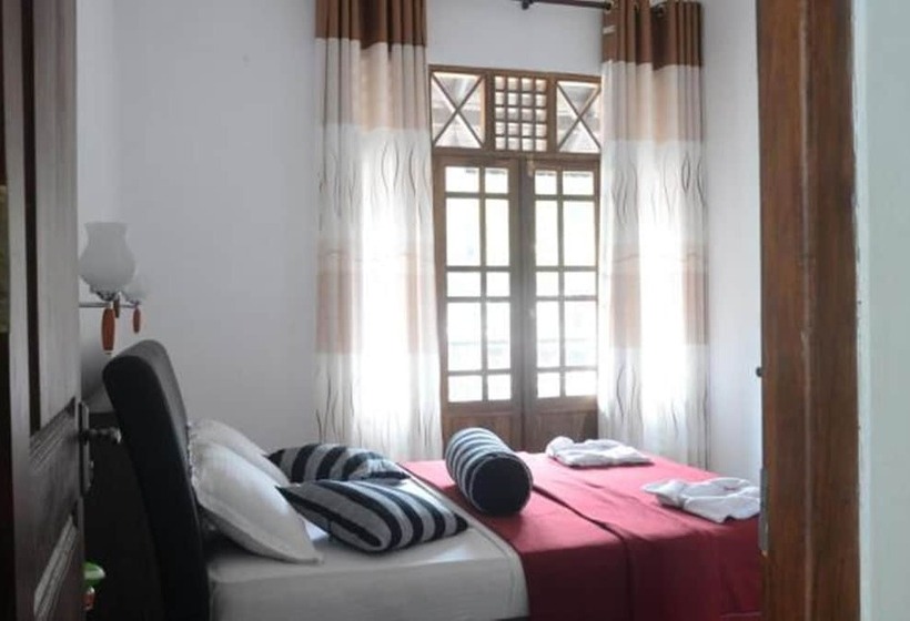 膳宿费 Shadow Inn Guest House Ella