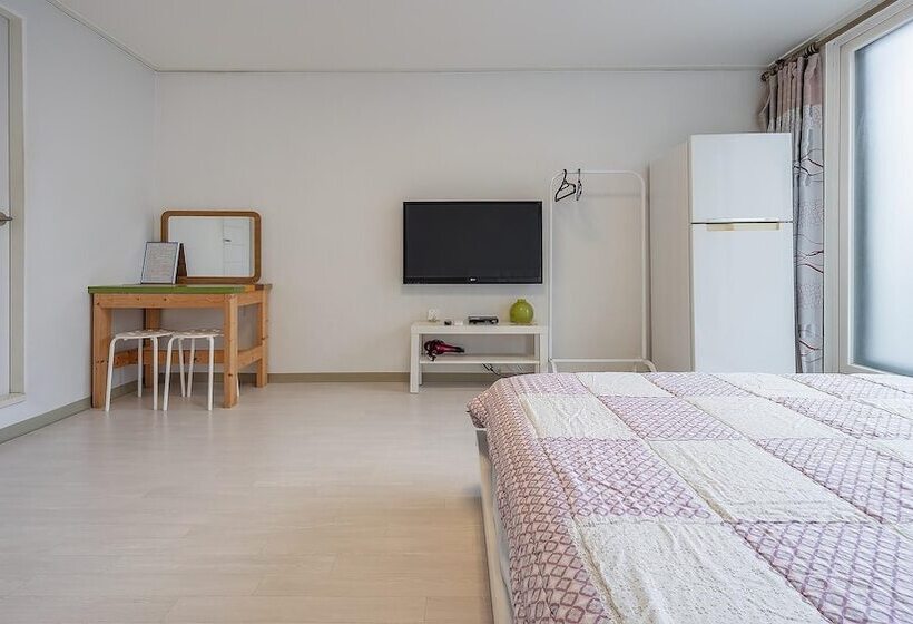 Sokcho World Pension