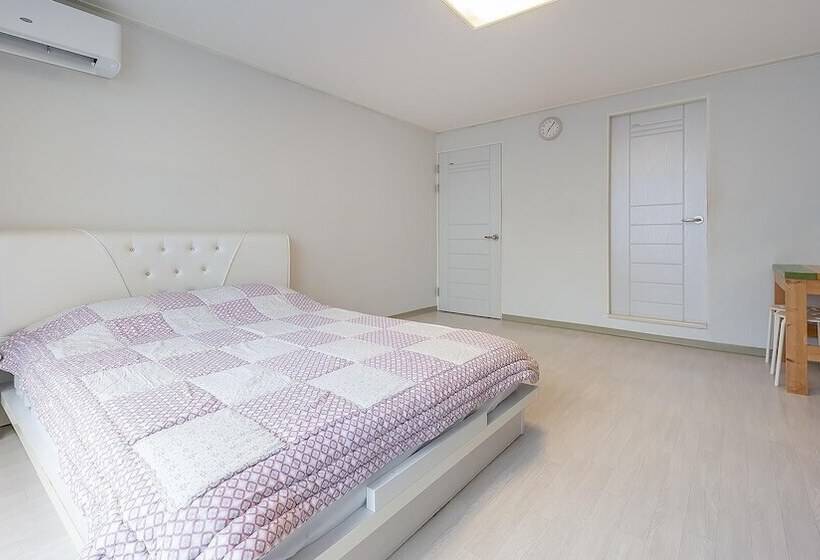 Sokcho World Pension