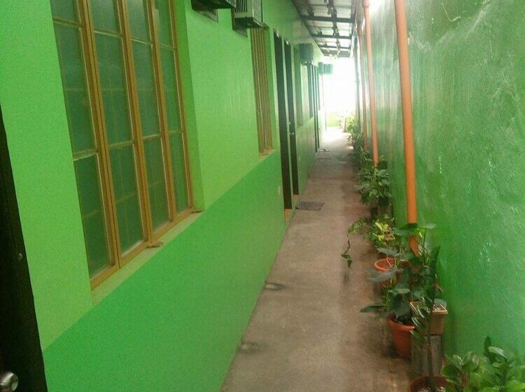 پانسیون Sunday Cocoon Guesthouse 2