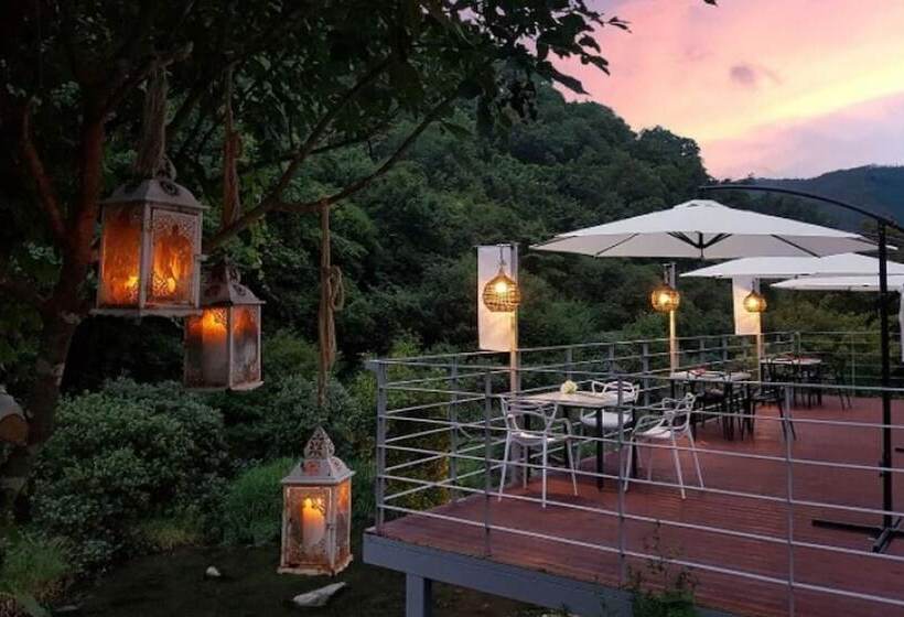 Пансион Hongcheon U Retreat Pool Villa