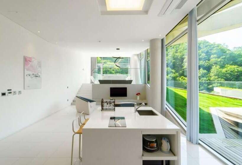 Пансион Hongcheon U Retreat Pool Villa