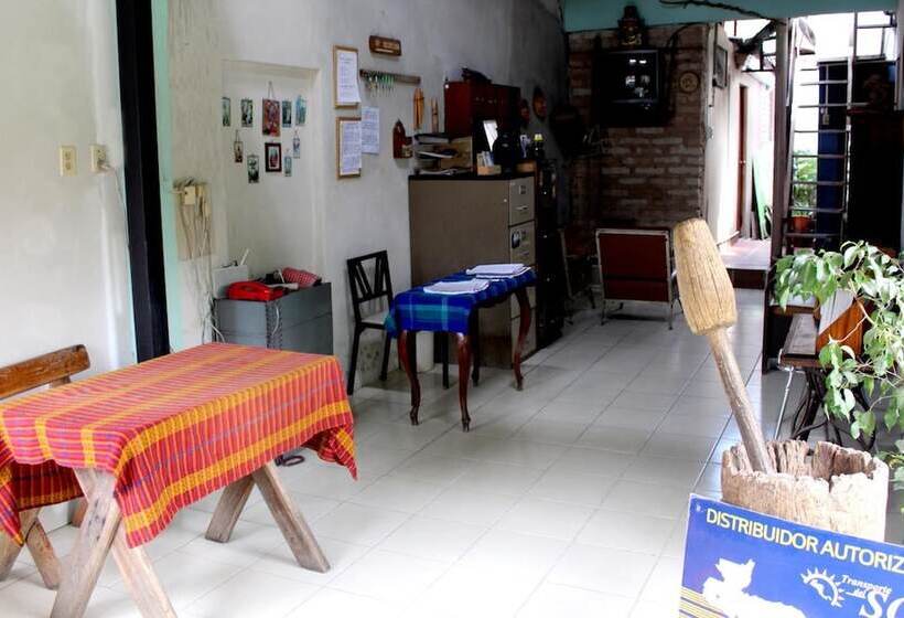 Пансион Ximenas Guest House