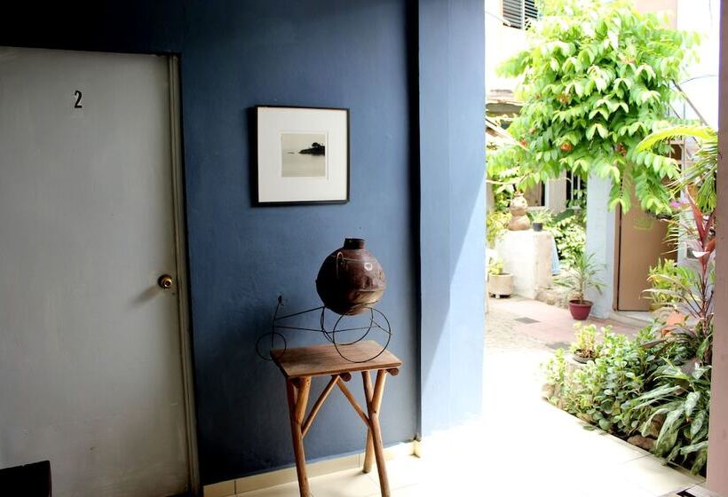 Пансион Ximenas Guest House