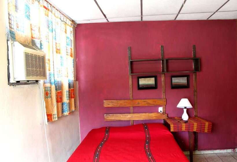 Пансион Ximenas Guest House