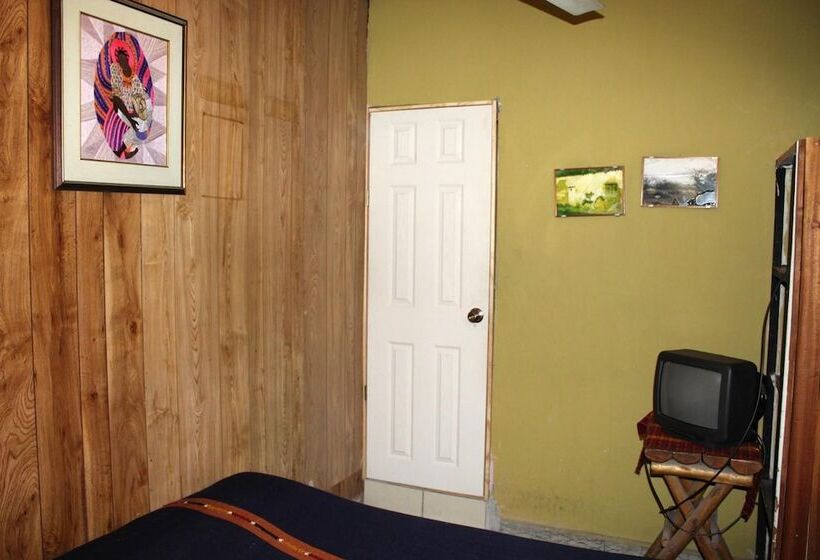 Пансион Ximenas Guest House