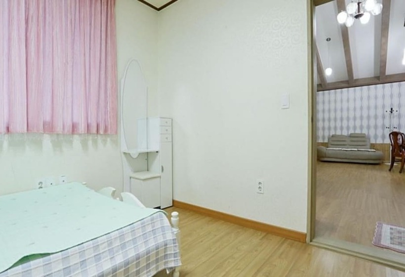 Gapyeong Top Pension