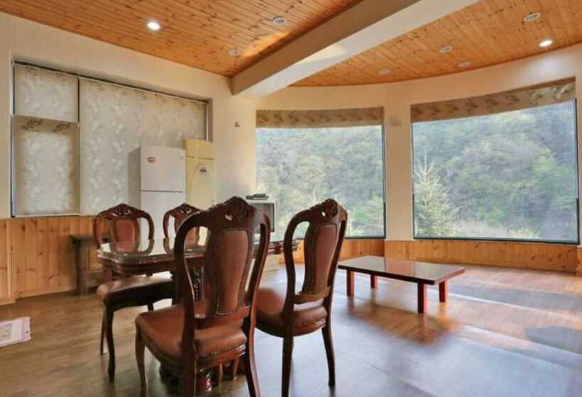 Gapyeong Top Pension