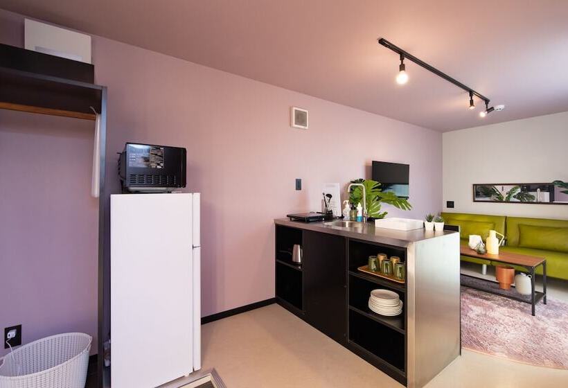 Crystal Park Hisamatsu