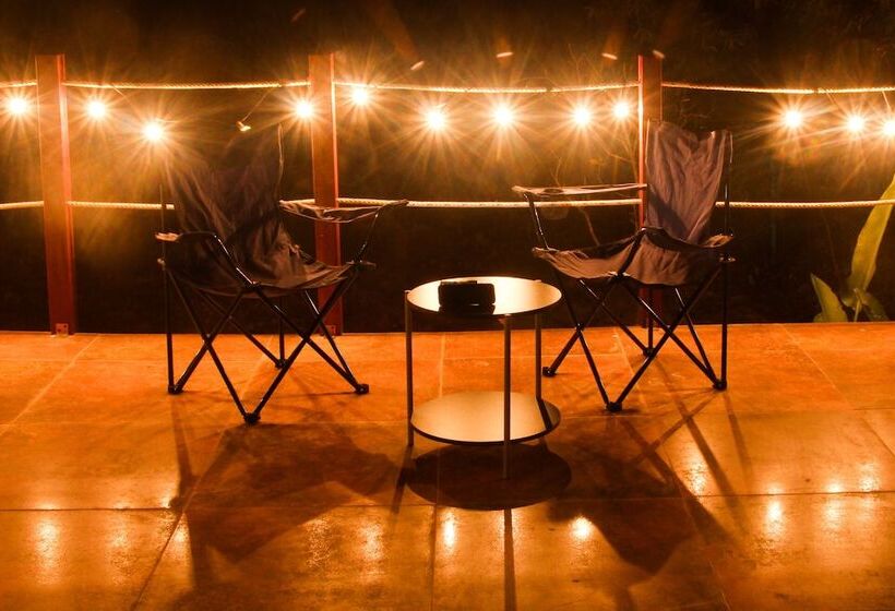 אתר נופש Nakara Villas & Glamping