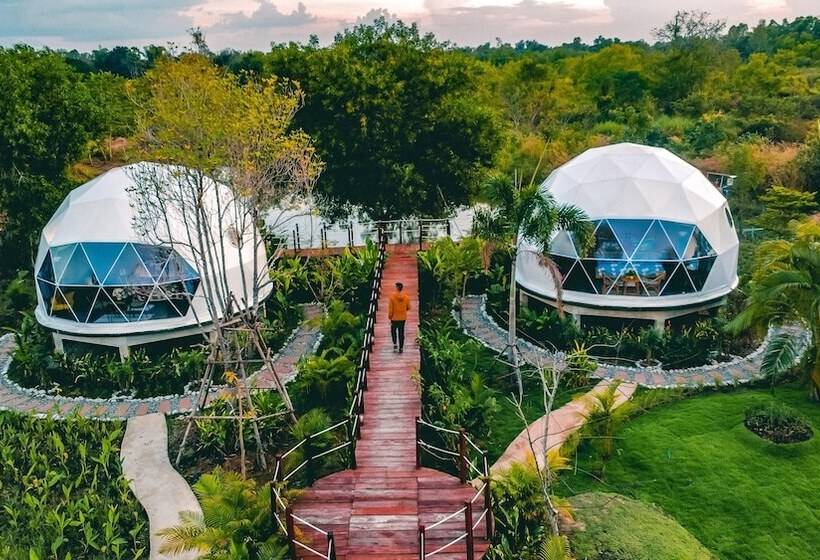 אתר נופש Nakara Villas & Glamping