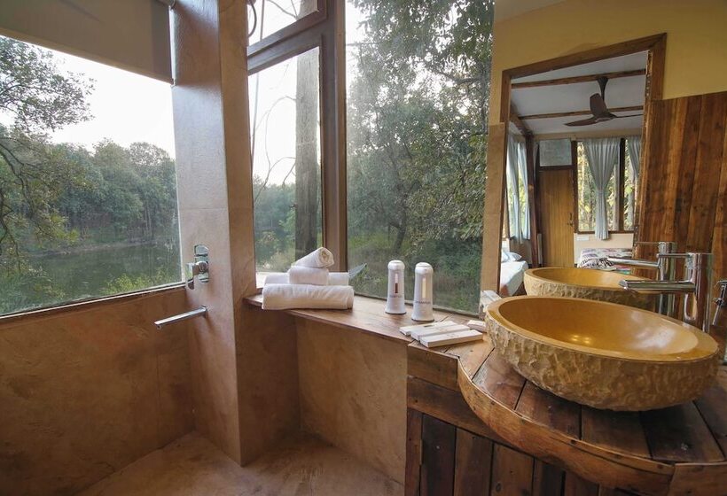 אתר נופש Rukhad Jungle Camp   Pench