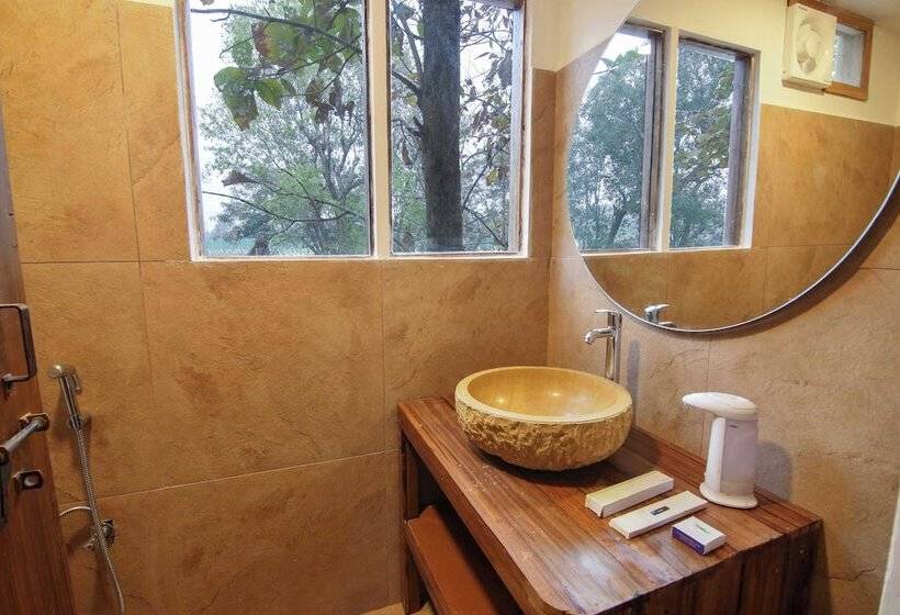 אתר נופש Rukhad Jungle Camp   Pench