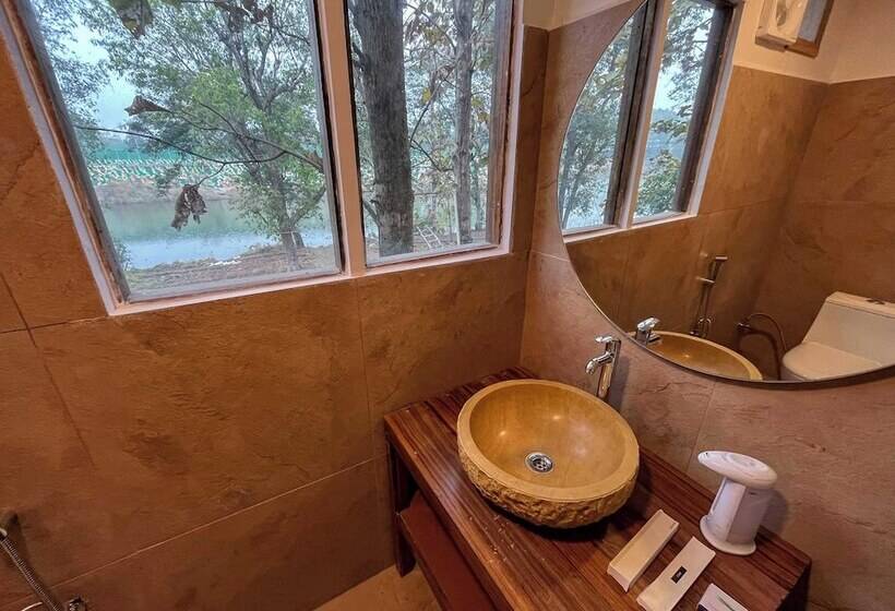 אתר נופש Rukhad Jungle Camp   Pench