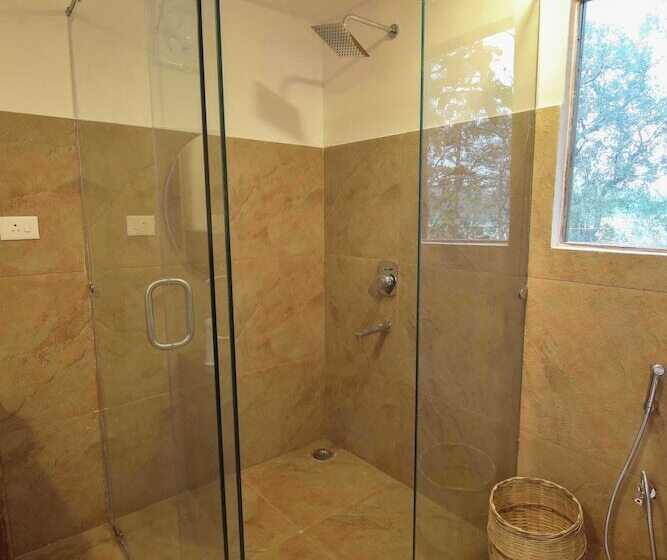 אתר נופש Rukhad Jungle Camp   Pench