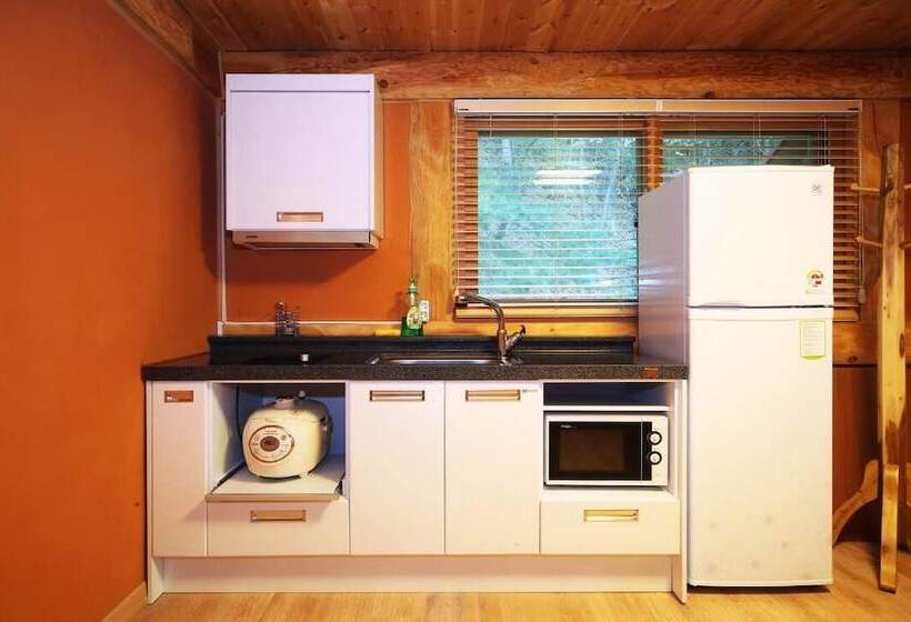 Samcheok Yeondam Pension