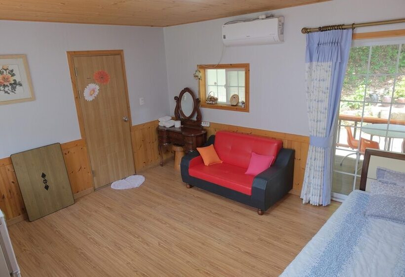 Samcheok Yeondam Pension