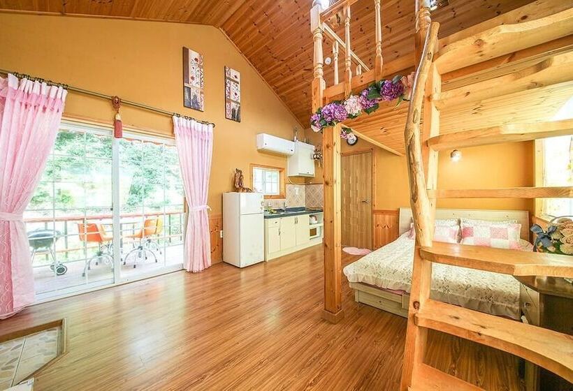 Samcheok Yeondam Pension