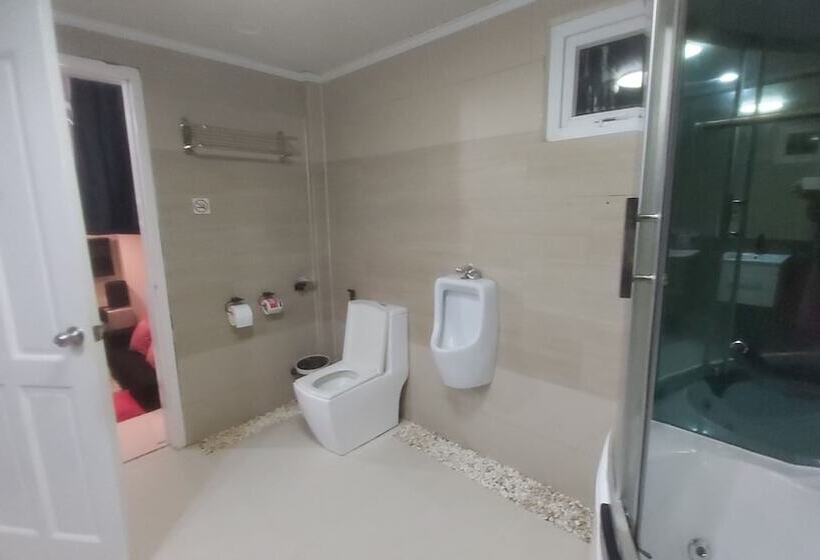 A Touch Of Pink Secret Garden Resort