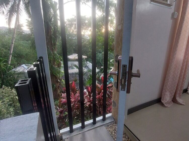 A Touch Of Pink Secret Garden Resort