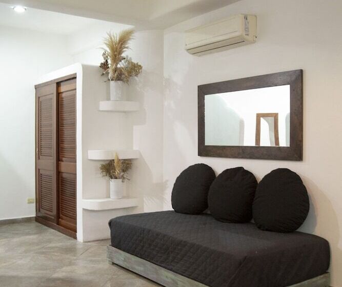 Sonido Del Mar Hotel And Yoga Loft