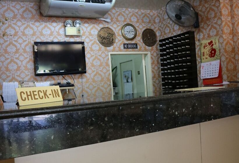 Splash Suites Hotel Laguna