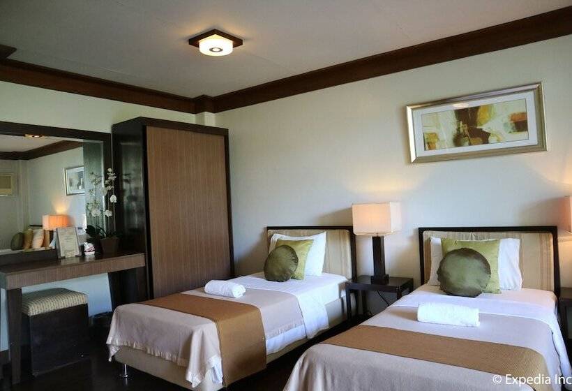 Splash Suites Hotel Laguna