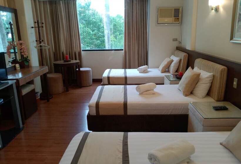 Splash Suites Hotel Laguna